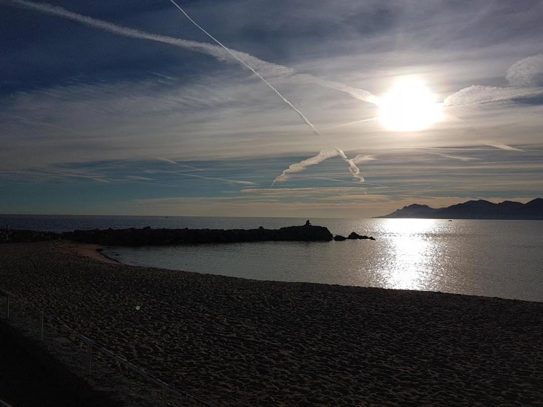 Suquet26 Apartment Cannes Bagian luar foto