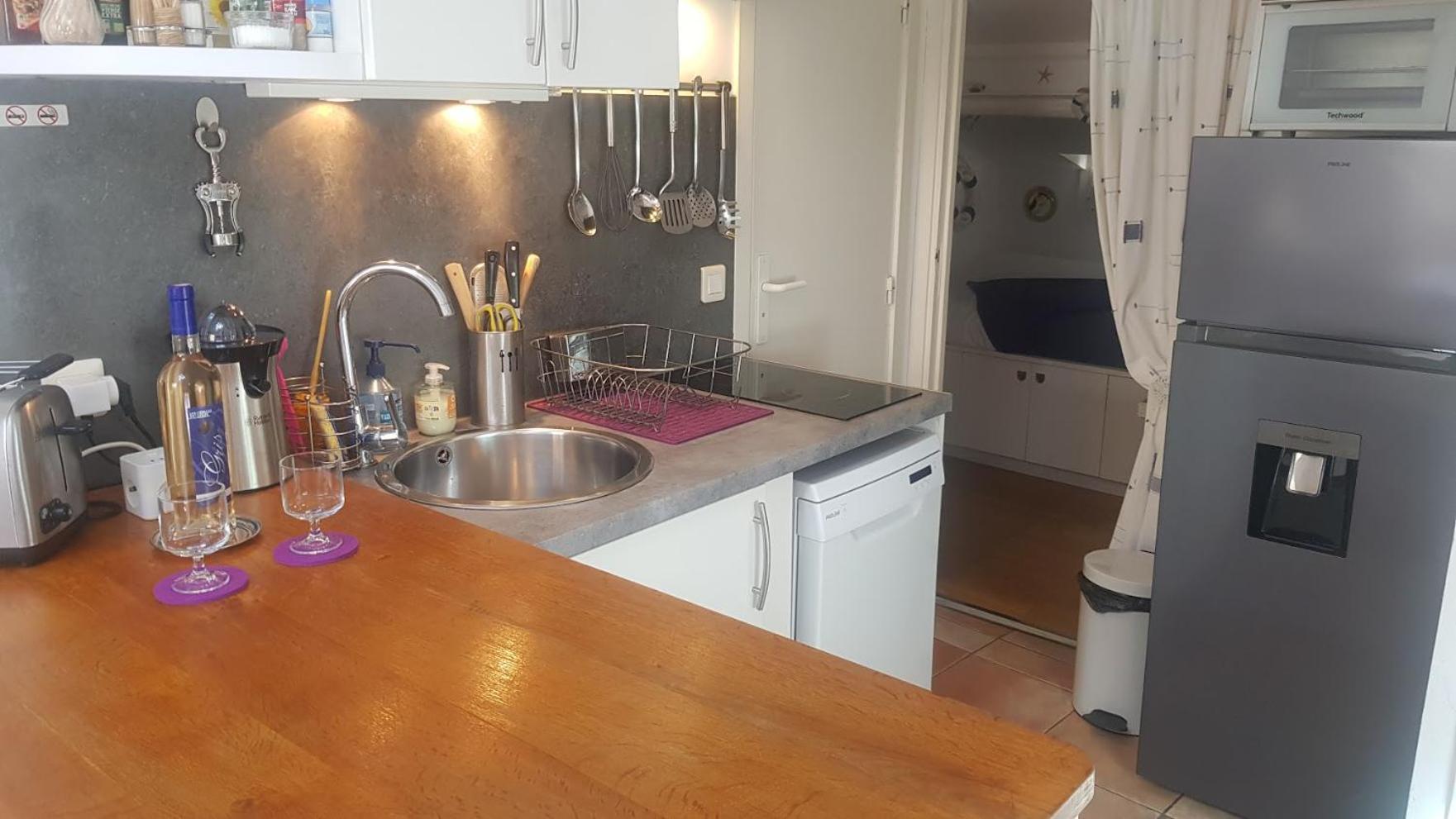 Suquet26 Apartment Cannes Bagian luar foto