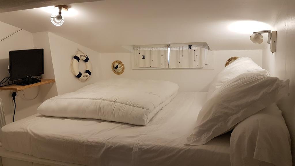 Suquet26 Apartment Cannes Bagian luar foto