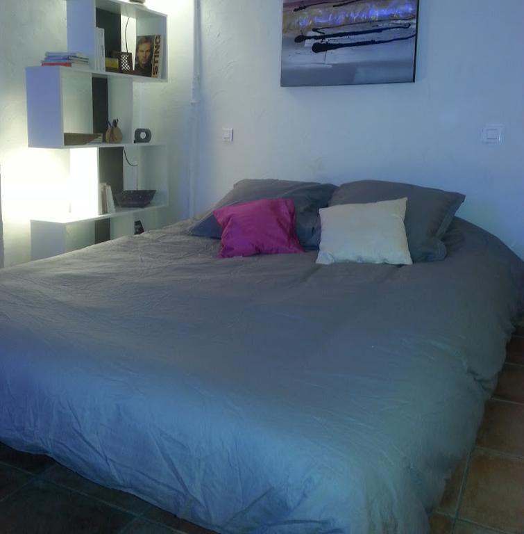 Suquet26 Apartment Cannes Bagian luar foto