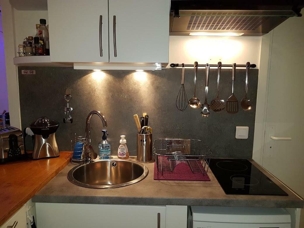 Suquet26 Apartment Cannes Bagian luar foto